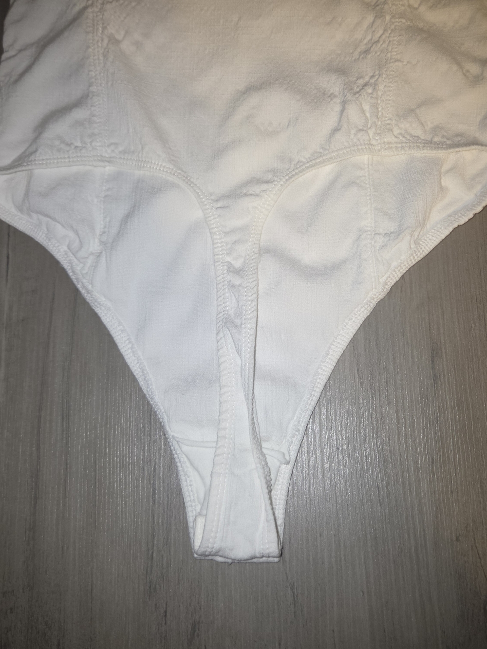 Intimately Free People White Tie Strap V-Neck Thong Bodysuit Size M - Picture 6 of 6